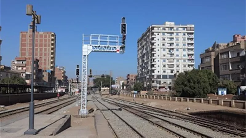وزير النقل: دخول برج اشارات السكة الحديد بطهطا في الخدمة