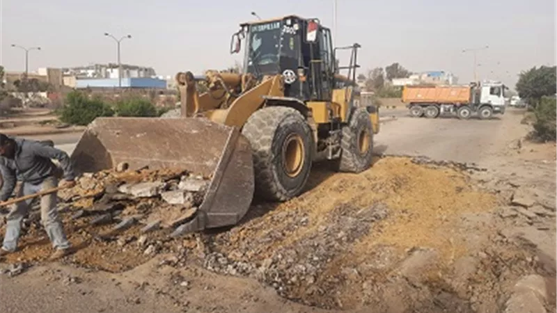 أجهزة 4 مدن جديدة تواصل شن حملات رفع الإشغالات وضبط المخالفات...صور