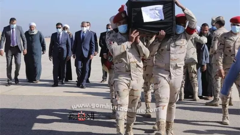 محافظ قنا يستقبل جثمان شهيد الواجب بمطار سوهاج العسكرى