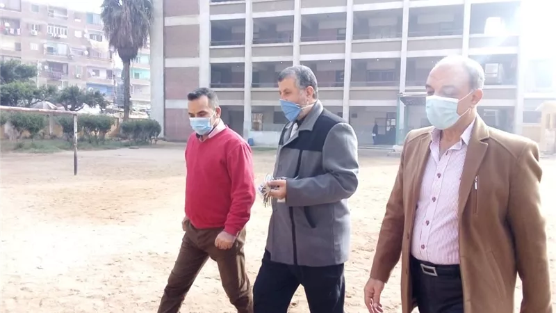 جولات مديري الإدارات أثناء متابعتهم الميدانية للمدارس بالقليوبية