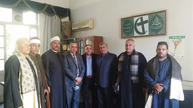 بيت العائلة المصرية باسيوط يكرم الشاب جون مدحت تقديرا لجهوده في انقاذ أطفال بأحد الحرائق