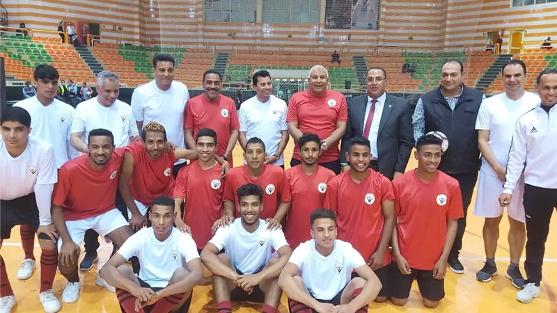 وزير الرياضة يقود مباراة استعراضية خلال إفتتاح اولمبياد المحافظات الحدودية..صور