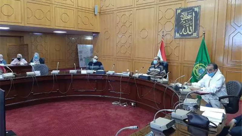 محافظ الإسماعيلية يوجه بالاستجابة لشكاوى المواطنين خلال 72 ساعة