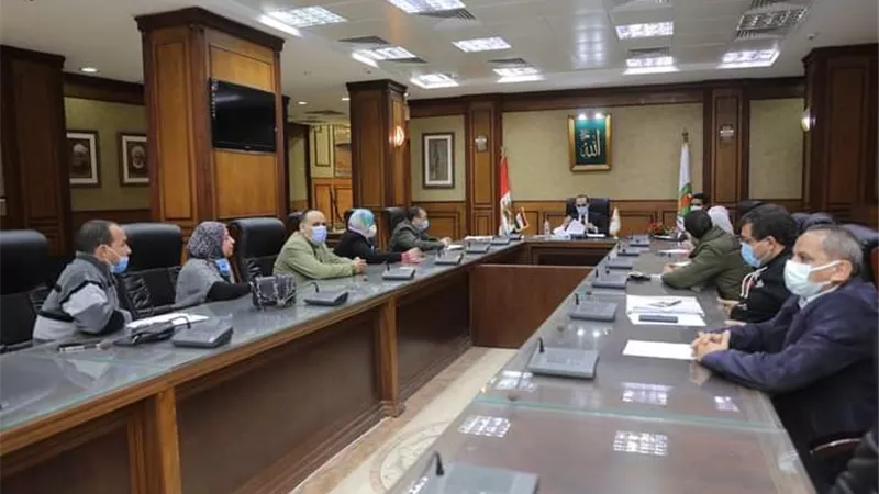 نائب محافظ سوهاج يبحث الاستعداد لتنفيذ المبادرة الرئاسية لتنمية وتطوير ٧ مراكز ..صور