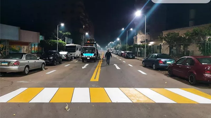 محافظ الجيزة ... رصف محاور مرورية بقرى أبو النمرس والبدرشين والواحات البحرية والحوامدية