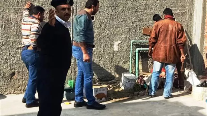 رجب: عقوبات رادعة لسارقى وصلات المياه بدون عداد فى دمياط الجديدة.. بالصور