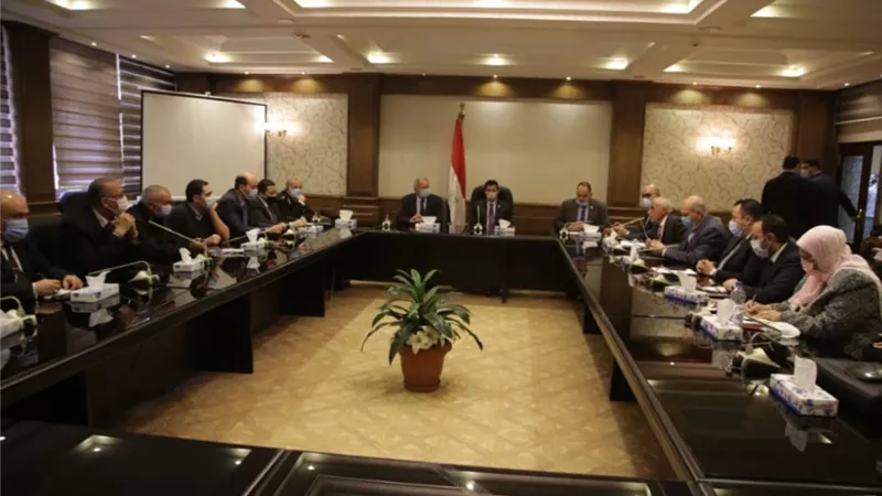 وزير الرياضة ورئيس الاتحاد الدولي لليد يناقشان أخر استعدادات مونديال اليد