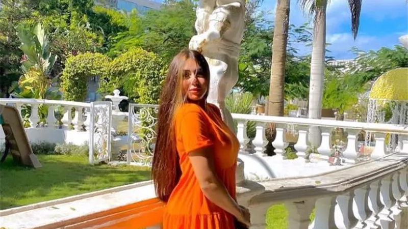 سارة سلامه تبهر متابعيها بإطلالة ساحرة