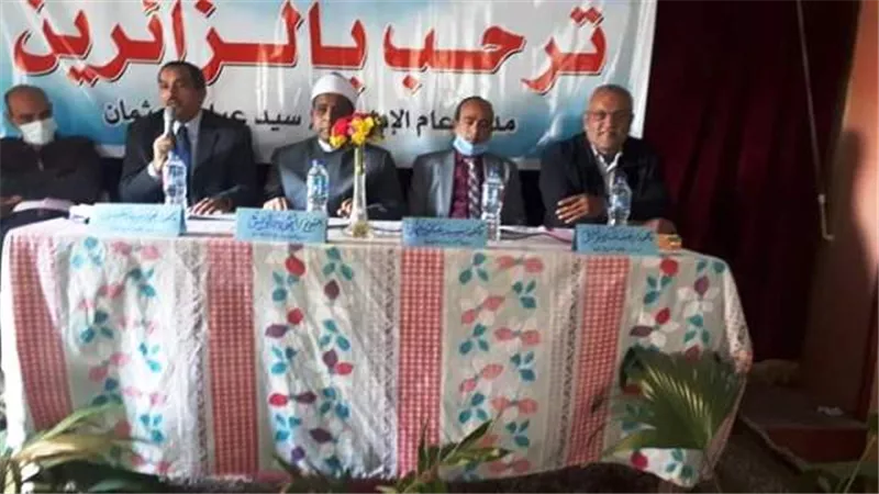 ادارة قنا التعليمية تعقد ندوة عن دور العلم فى الحياة