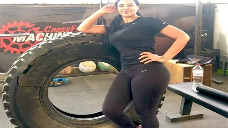مروة الأزلى تشعل السوشيال ميديا بأحدث ظهور لها