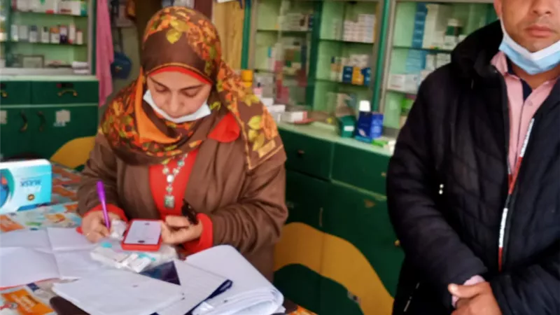 ضبط صيدليات غير مرخصه بايتاى البارود تعرض للبيع ادويه خاصه بالمستشفيات الحكوميه