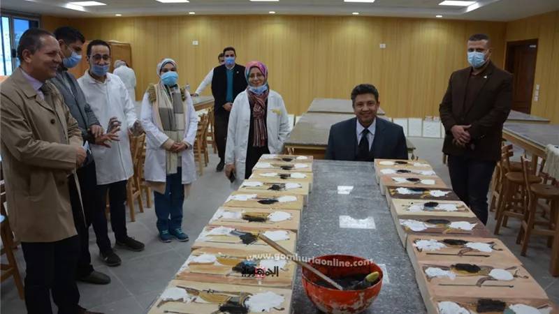 بدء تركيب معامل كلية الطب البشري بجامعة دمياط
