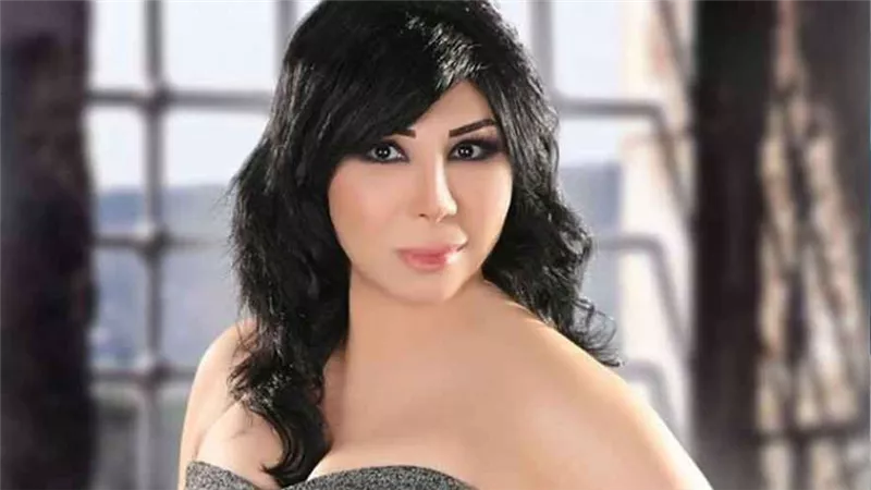 الفيروس أشرس من الإحتياطات ومش بتحرك غير بالكمامة.. غادة إبراهيم تعلن إصابتها بكورونا