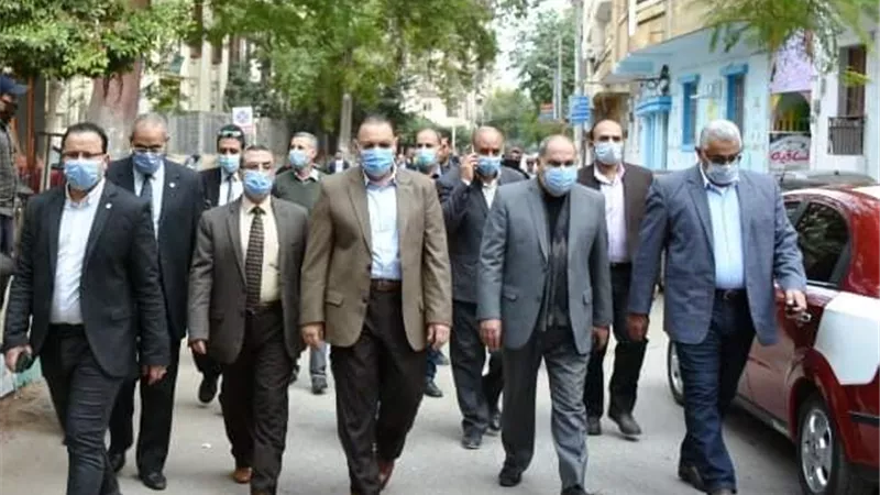محافظ الشرقية يتفقد أعمال تنفيذ المرحلة الثالثة للممشى السياحي بمدينة الزقازيق