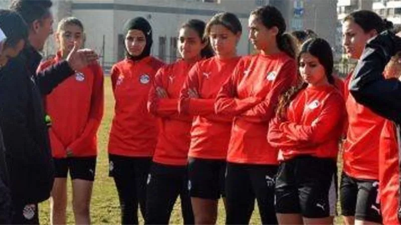 6 إصابات كورونا فى منتخب الكرة النسائية