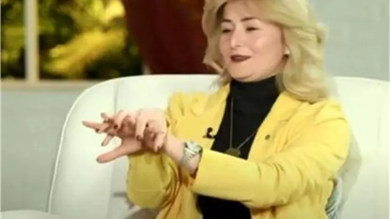 استشارية: البعض يشعر بالسعادة عند شعوره بالرضا