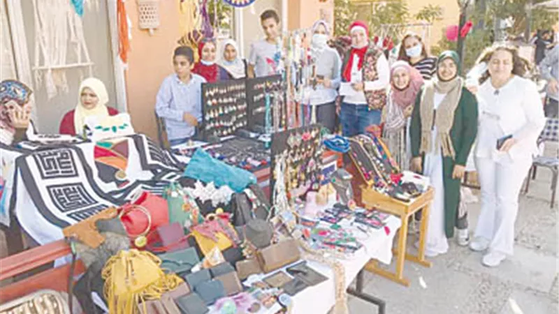 نماذج مضيئة نتعلم منها.. تحولت محنها إلي منح