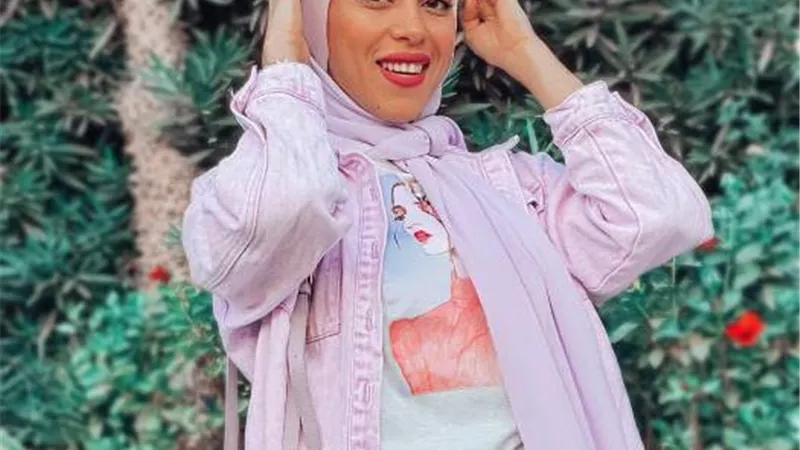 خبيرة موضة تكشف أساسيات الملابس وإكسسواراتها لدى المرأة لإطلالة متألقة وجميلة