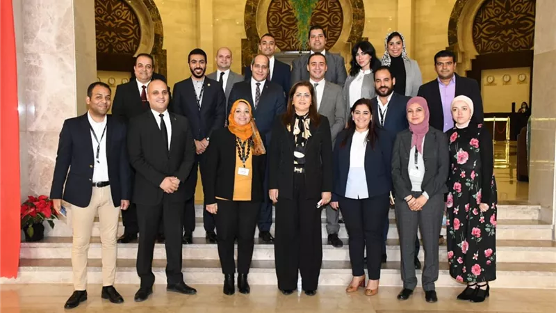وزيرة التخطيط تتفقد سير العمل بلجان تقييم جائزة مصر للتميز الحكومي
