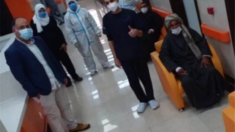 خروج 6 حالات تعافى من «كورونا» بمستشفى العديسات بالأقصر