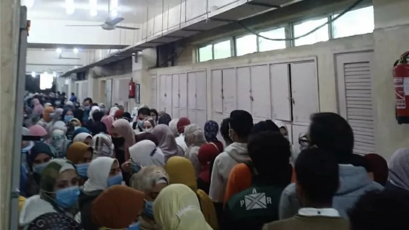 رئيس جامعة طنطا لا تهاون فى توقيع العقوبات الرادعة على المخالفين