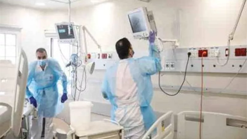 مصاب بكورونا يضرب مريضا آخر بأنبوبة أكسجين حتى الموت