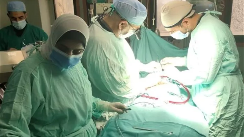 نجاح عملية قلب مفتوح لطفلة تعانى من تشوه خلقى بالقلب بمستشفى المنصورة