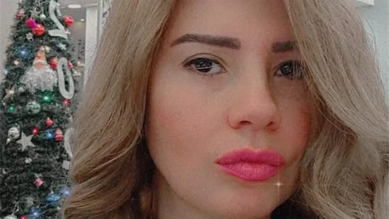 إطلالة رقيقة للفنانة رانيا فريد شوقى فى أحدث ظهور لها
