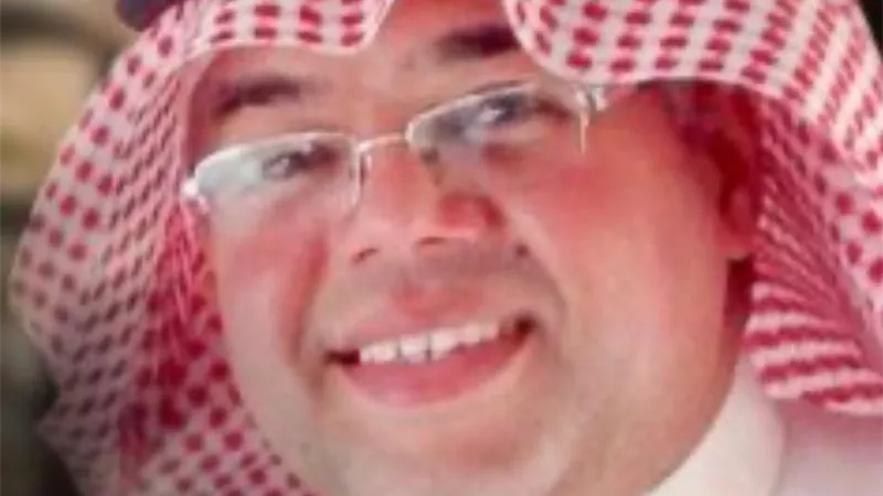 حُلُمٌ خارجُ الجُبّة