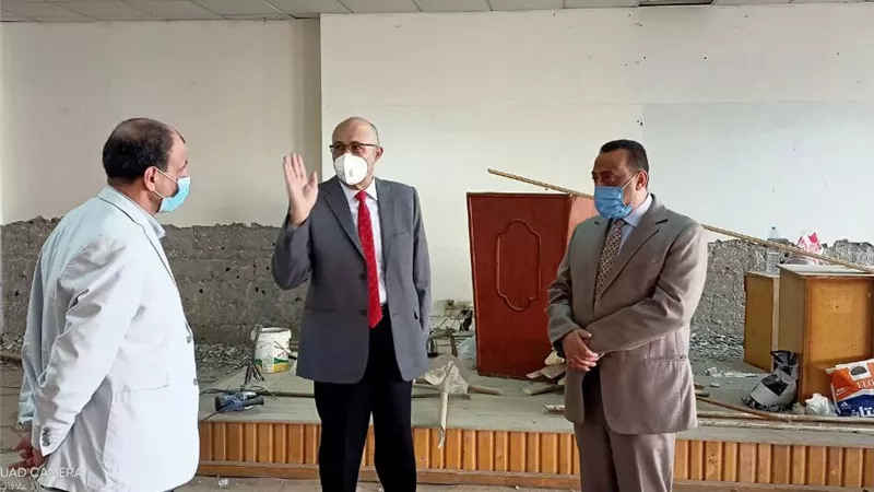 نائب رئيس جامعة طنطا يتابع أعمال التطوير بكلية الآداب