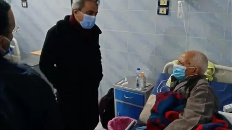 وكيل وزارة الصحه بقنا يفاجئ مستشفيات الصدر والحميات بقنا ليلا
