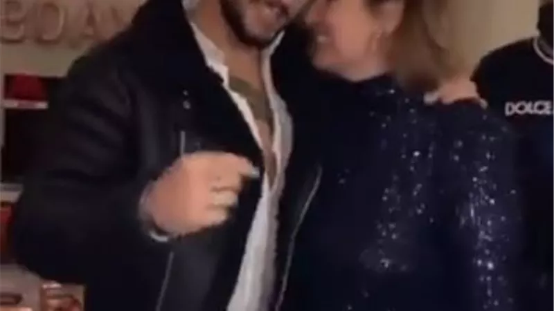 ابن شقيق الهام شاهين يوجه رسالة حب لـ هنا شيحة
