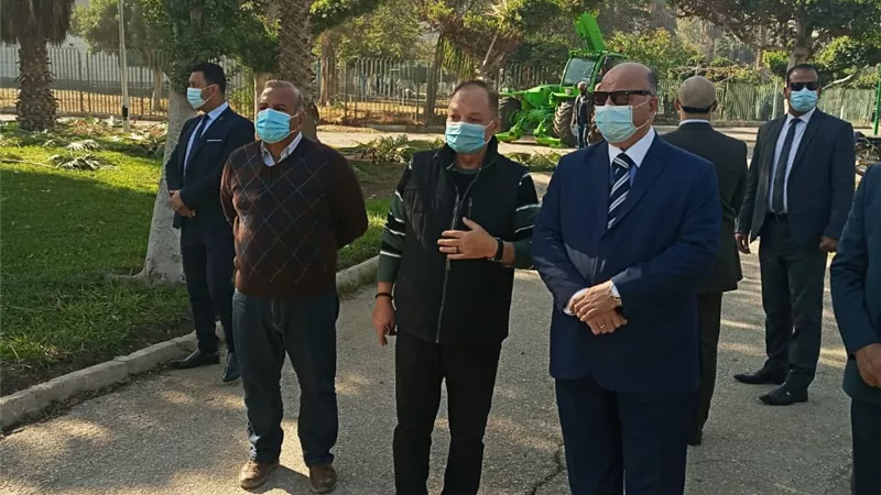 محافظ القاهرة يتفقد مكتبة مدينة نصر بالصور