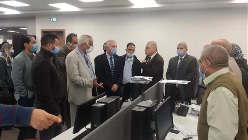 رئيس مصلحة الجمارك يتفقد العمل بمركز الخدمات اللوجستية بميناء الإسكندرية البحرى