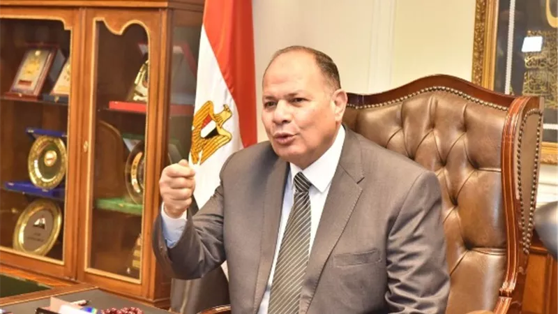 محافظ أسيوط يشدد على تكثيف أعمال اللجان لتلقي طلبات التصالح في مخالفات البناء