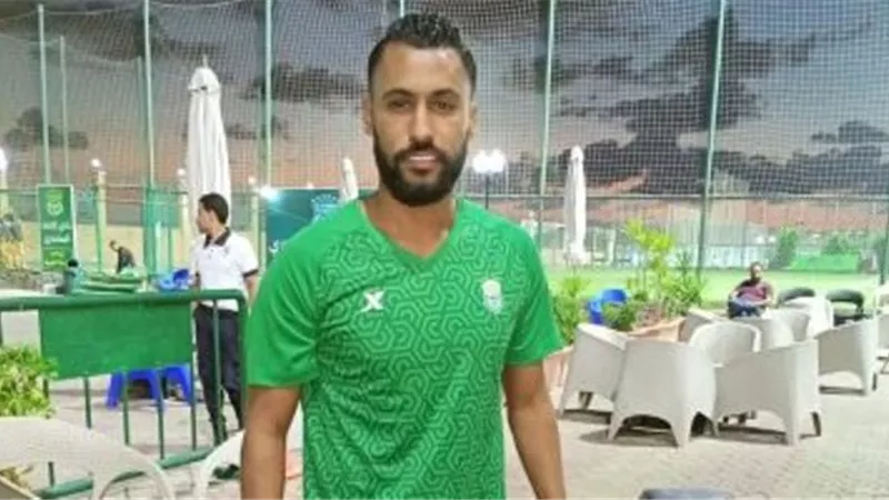 حسام حسن يمنح حسام عاشور شارة القيادة امام الاهلى