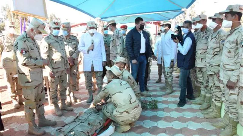 الفريق محمد فريد يتفقد معسكر إعداد وتأهيل مقاتلى شمال سيناء بالجيش الثانى الميدانى.صور