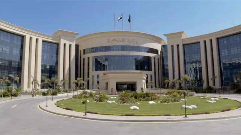 وزارة الداخلية تواصل تنظيم زيارات للمنظمات الحقوقية والقنوات الفضائية و المراسلين الاجانب للسجون المصرية