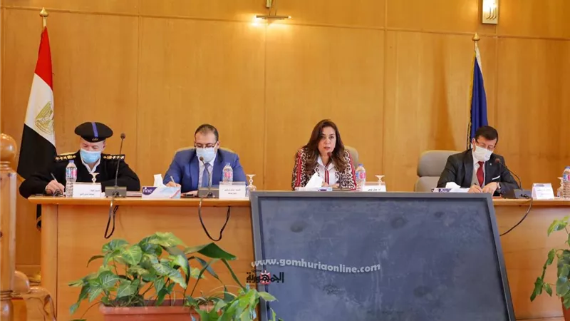 تعرف على اهم قرارات محافظ دمياط بشأن مواجهة الموجه الثانية لكورونا