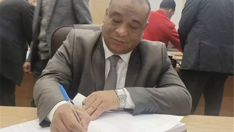 عمرو محيي يتقدم بأوراق ترشحه على مقعد نقيب محامين القاهرة