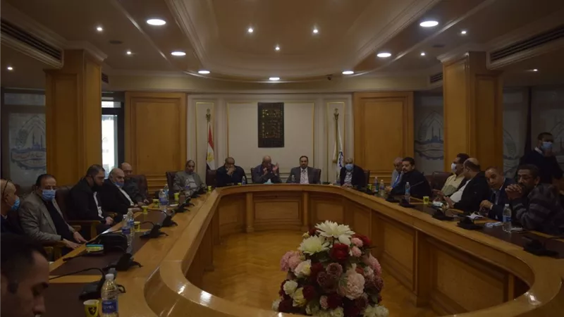 حسني رئيسا لشعبة الأدوات الكهربائية.. وحسن والكريدي نائبان ومتولي سكرتيرا