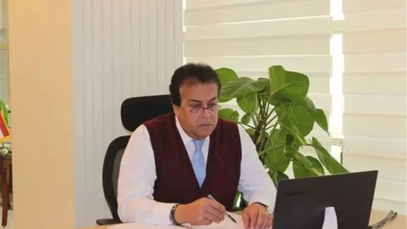 وزير التعليم العالى يترأس اجتماع مجلس إدارة وكالة الفضاء المصرية