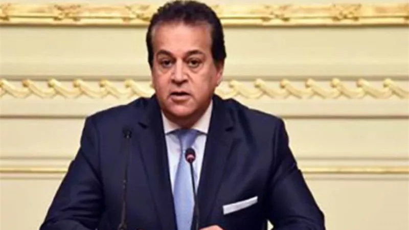 وزير التعليم العالي يوجه بفتح تحقيق عاجل في فصل الطالب مصطفى شعلان