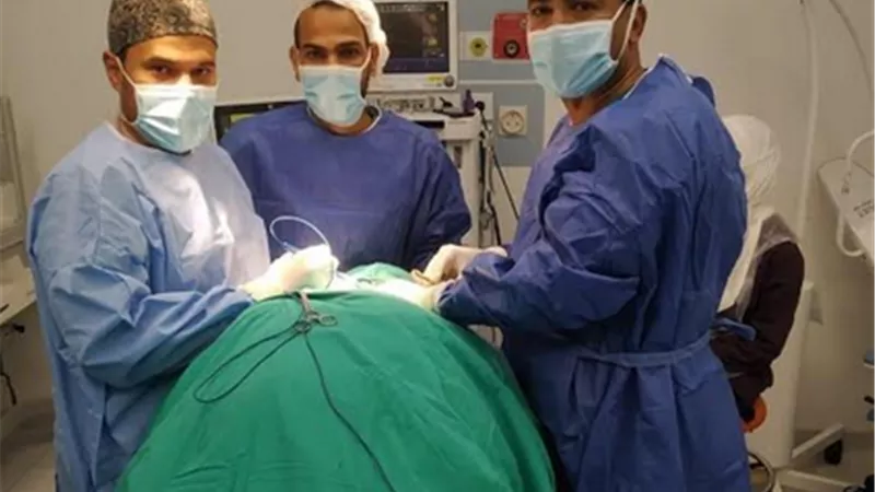 إنقاذ مسنة مصابة بتضخم فى الغدة الدرقية بمستشفى إسنا التخصصى الجديد