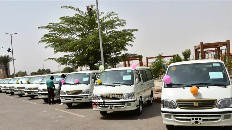 محافظ أسوان: بدء تنفيذ مشروع إحلال السيرفيس فى المحمودية من أول يناير القادم وتسهيلات بنكية غير مسبوقة