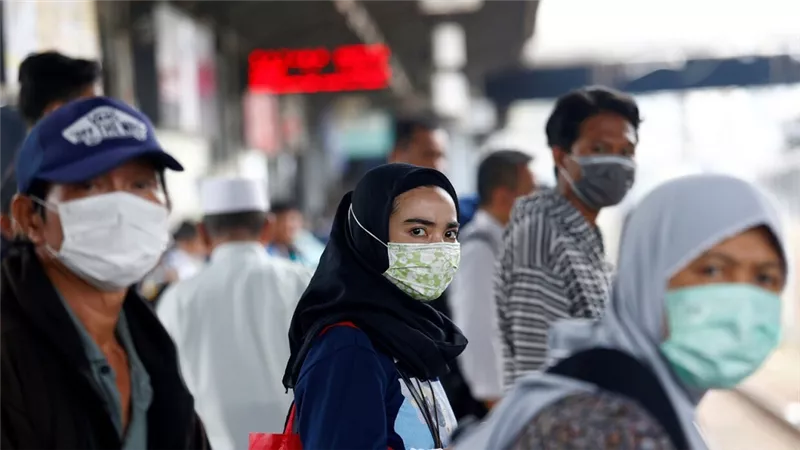 إندونيسيا تمنع دخول الزائرين لمدة أسبوعين بسبب سلالة كورونا
