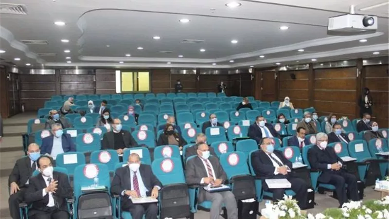 رئيس جامعة بنى سويف يشارك الاجتماع الثانى للجنة الوطنية لجمعية 