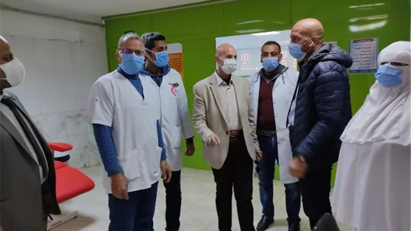 وكيل وزارة الصحة بالشرقية يتفقد مستشفى ههيا المركزى.. بالصور
