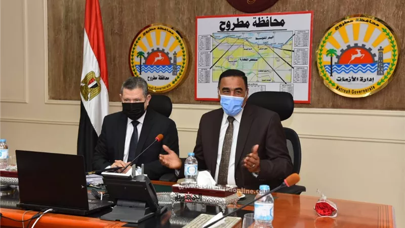 مركز لإنتاج الحرير الطبيعى بفواكة من خلال استزراع ٥٠٠ شتلة توت
