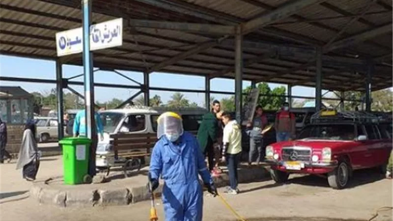 حملة تطهير بالمواقف العمومية في الإسماعيلية وتنبيهات بغرامة الكمامات .صور